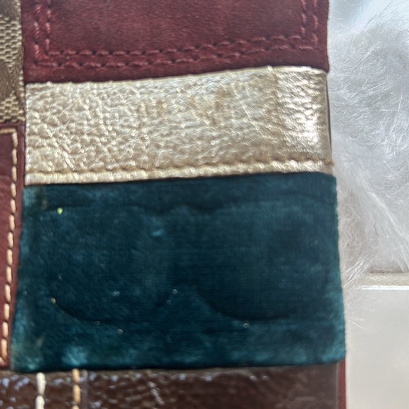 Coach Rare Xtra Large Vintage Patchwork Wristlet - Picture 6 of 8